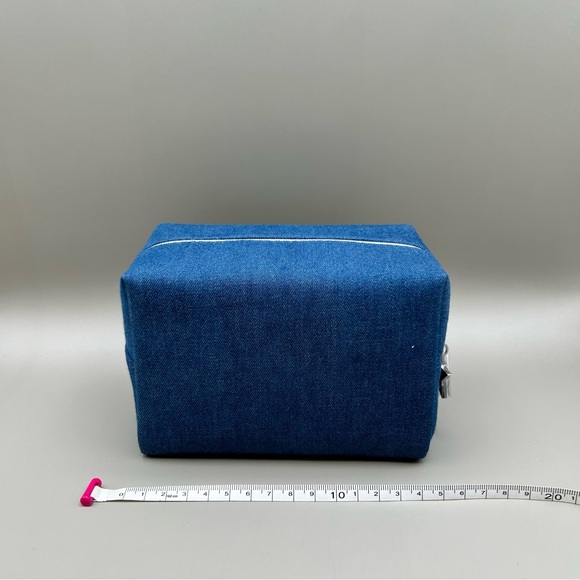 Dior cosmetics pouch - Picture 2 of 2